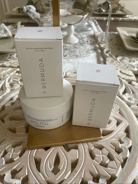 NIB-Bushbalm-Bermuda Skincare Oil & Exfoliating Scrub Set -Grooming